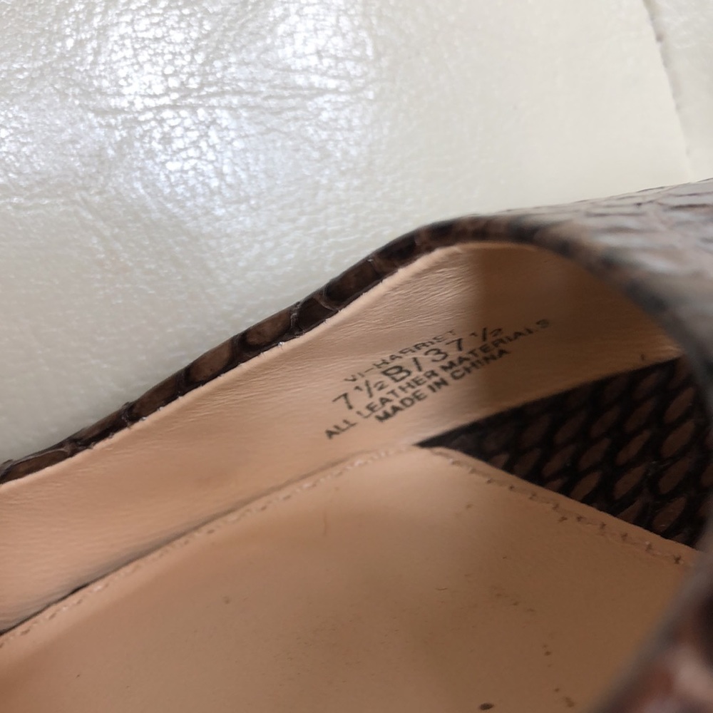 Vince Camuto all leather pump heel shoe, size 7.5 - Picture 8 of 11